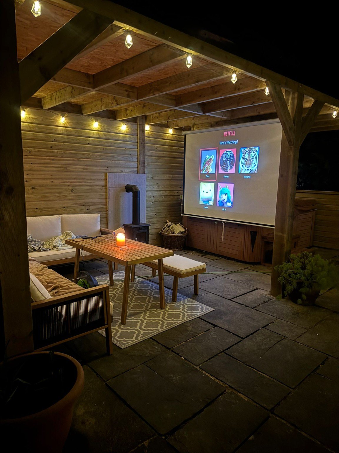 Outdoor Cinema Room by D Lawson Joinery