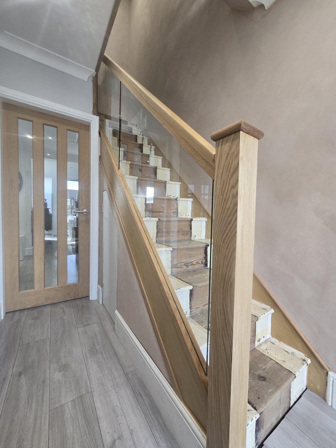 Oak & Glass Staircase by D Lawson Joinery