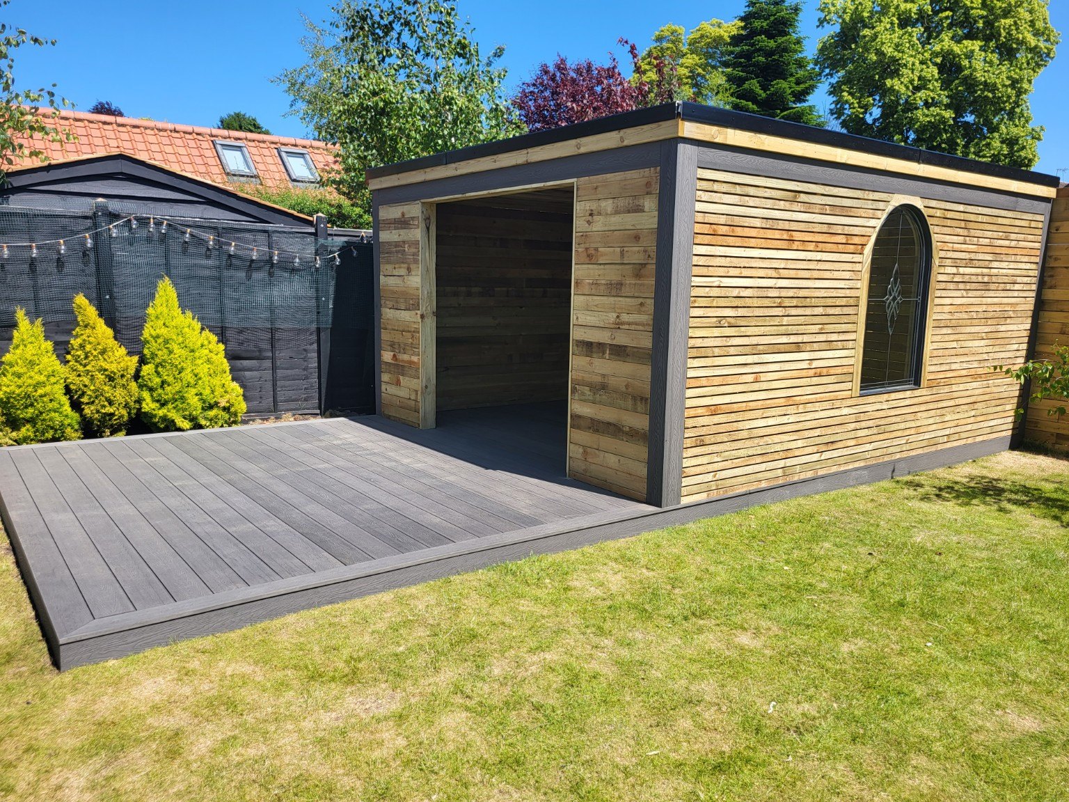 Garden Room Side View by D Lawson Joinery